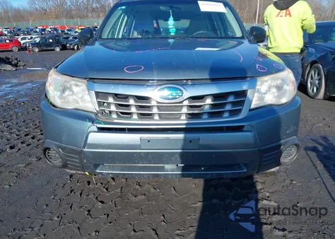 2013 Subaru Forester 2.5X z USA, uszkodzony, nr VIN JF2SHABC2DH426831